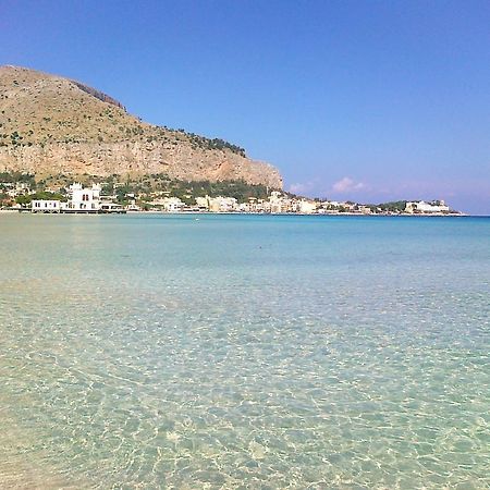فيلا Antigone Holiday House مونديلّو الغرفة الصورة