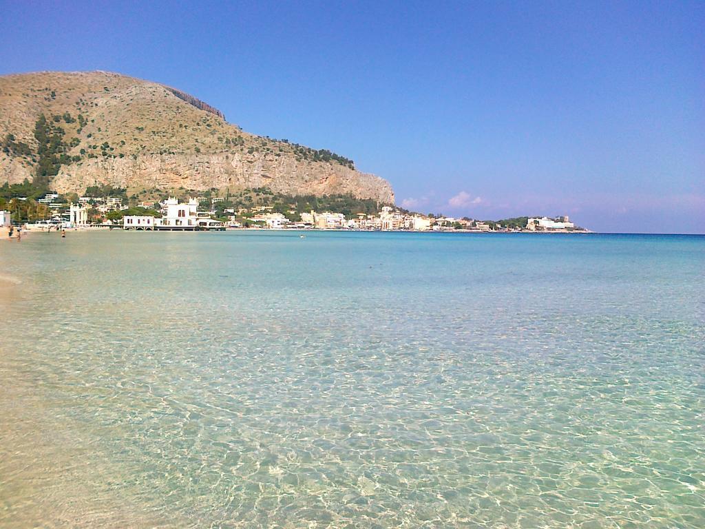 فيلا Antigone Holiday House مونديلّو الغرفة الصورة