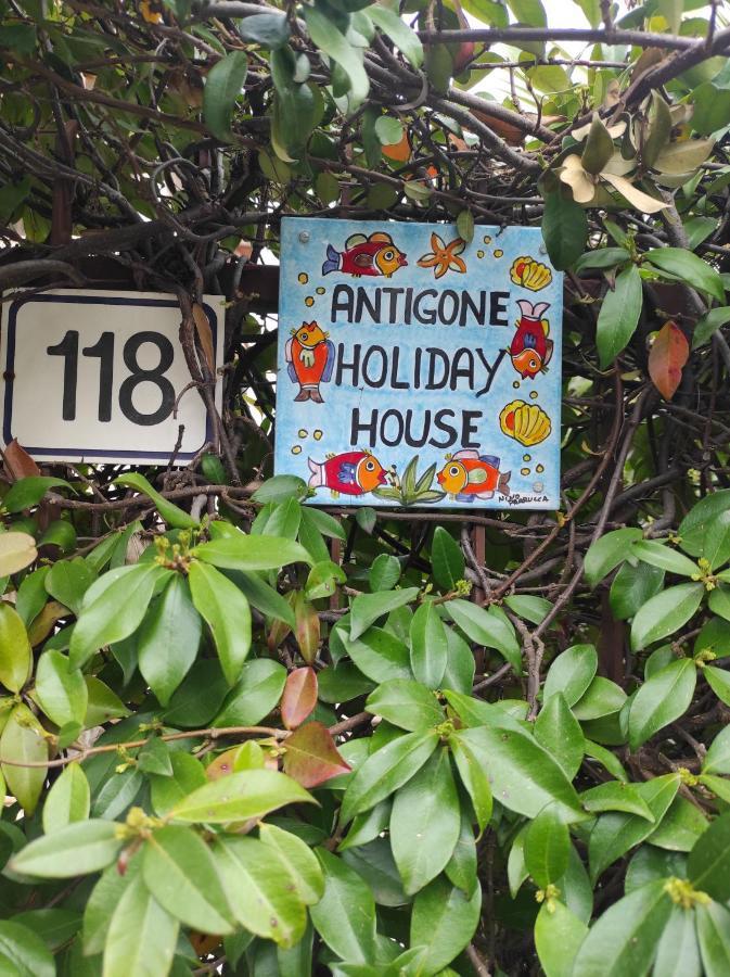 فيلا Antigone Holiday House مونديلّو المظهر الخارجي الصورة