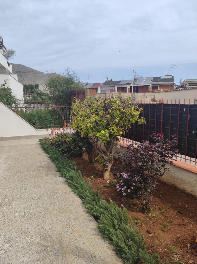 فيلا Antigone Holiday House مونديلّو المظهر الخارجي الصورة