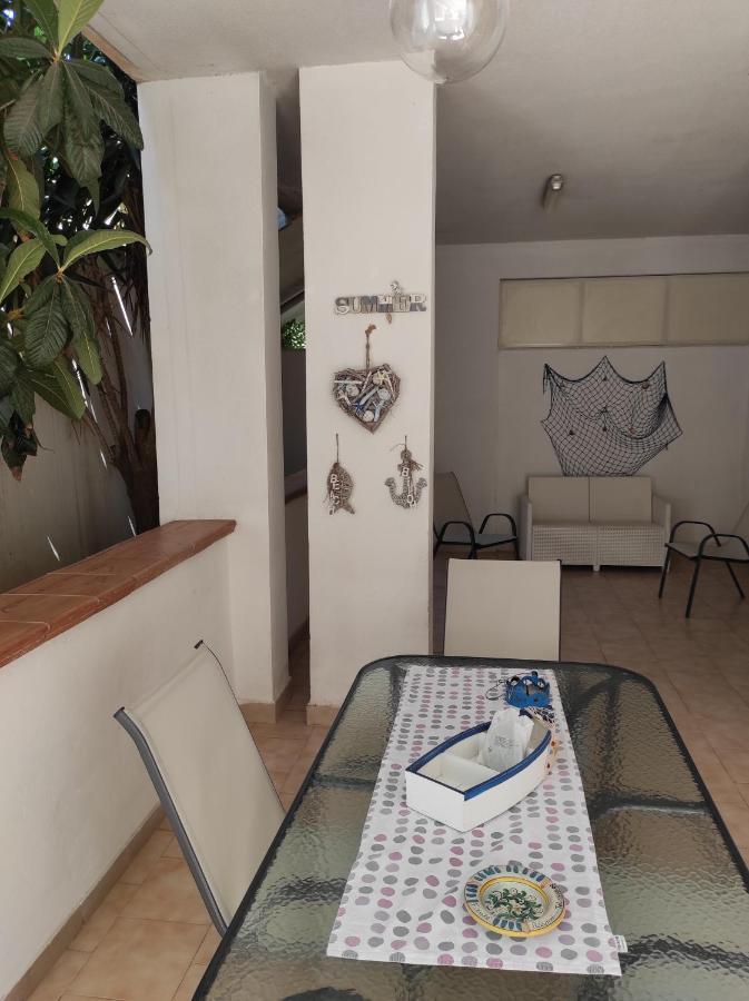 فيلا Antigone Holiday House مونديلّو المظهر الخارجي الصورة